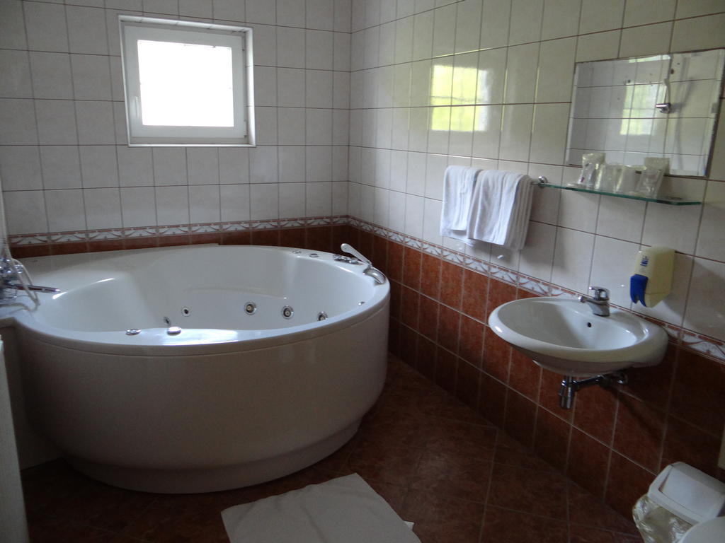 Rooms Hochkraut เซเลีย ภายนอก รูปภาพ