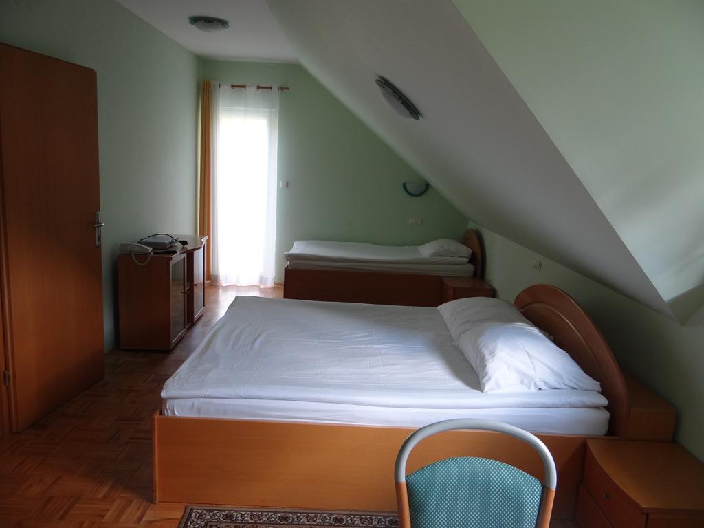 Rooms Hochkraut เซเลีย ภายนอก รูปภาพ